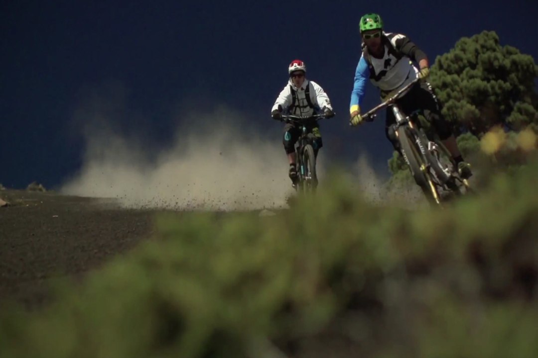 Julbo presents Objetivo Acatenango with Fabien Barel in Guatemala - MTB