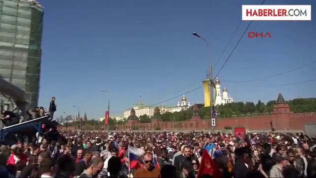 İkinci Dünya Savaşı'nda Nazi Almanyası'nın Mağlup Edilmesinin 69. Yıldönümü Başta Kızıl Meydan'da...