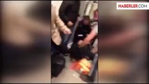 Metrodaki Kadın Birden Cinnet Geçirip Yanındakine Saldırdı