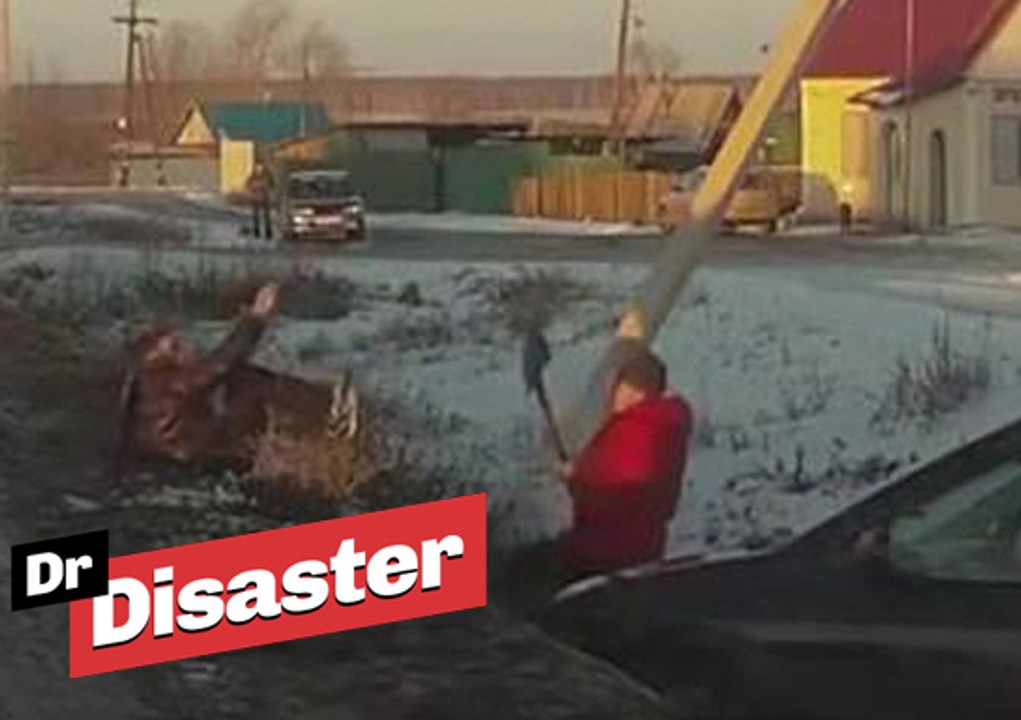 Deux automobilistes russes se rouent de coups / Dr Disaster