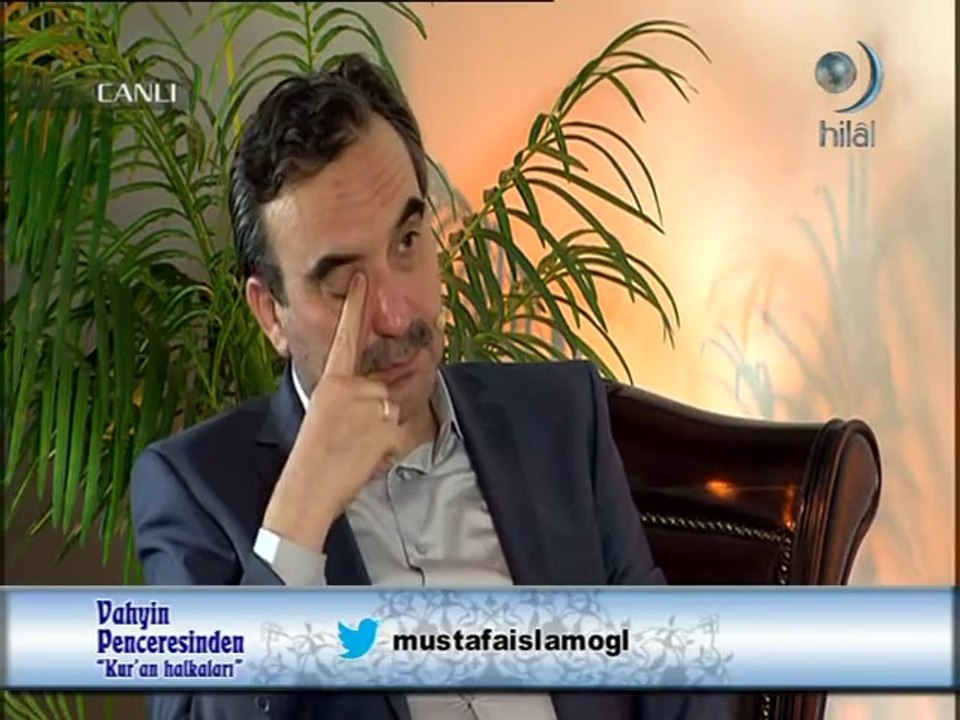 ''Kur'anda anneye babaya itaat ile ilgili bir ayet yoktur''