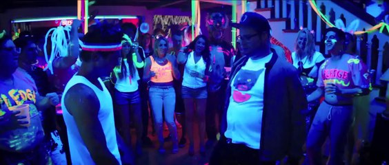 Neighbors TV SPOT - Friday (2014) - Rose Byrne Comedy HD