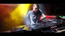 DJ Matt Howes- 1 DJ, 1 Arm, 4 Decks... LIMITLESS Talent