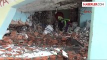 Silopi'de Fırtına Minare Yıktı: 2 Yaralı