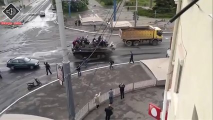 Ukraine BMP-2 Captured by pro-Russian Civilians Мариуполь