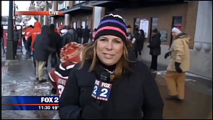 This Guy Fails At Video Bombing The News