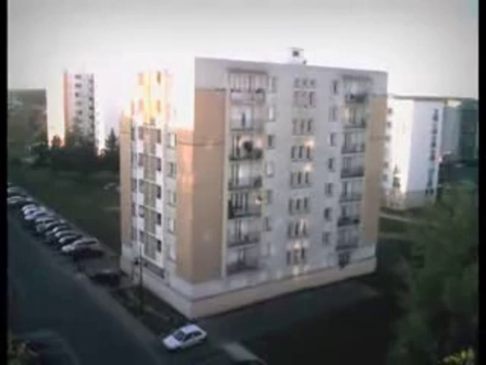 Vernouillet (28) : visite de la cité "La Tabellionne"