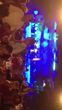 Ebru YAŞAR - Yalan ve Seni Anan Benim İcin Doğurmus Canlı Performans !!