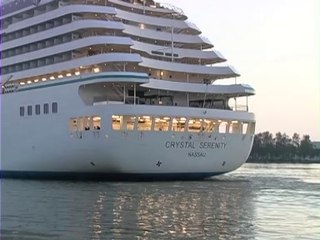 PAQUEBOT, le CRYSTAL SERENITY