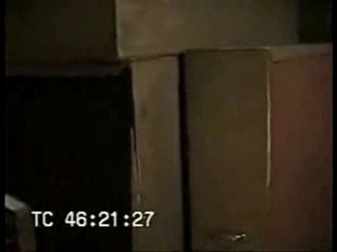 Weezer - Rivers Hiding