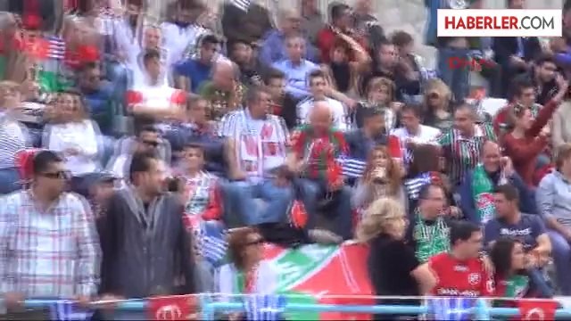 Bu Dostluk Hiç Bitmesin