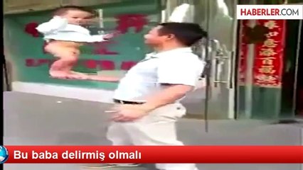 Bu baba delirmiş olmalı