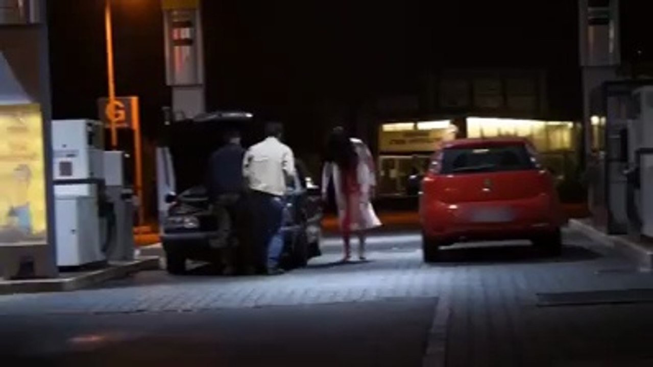 Hidden camera prank in Milano