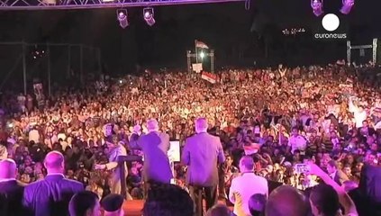In centinaia al Cairo per Al-Sisi presidente