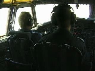 Transall : largage de parachutes