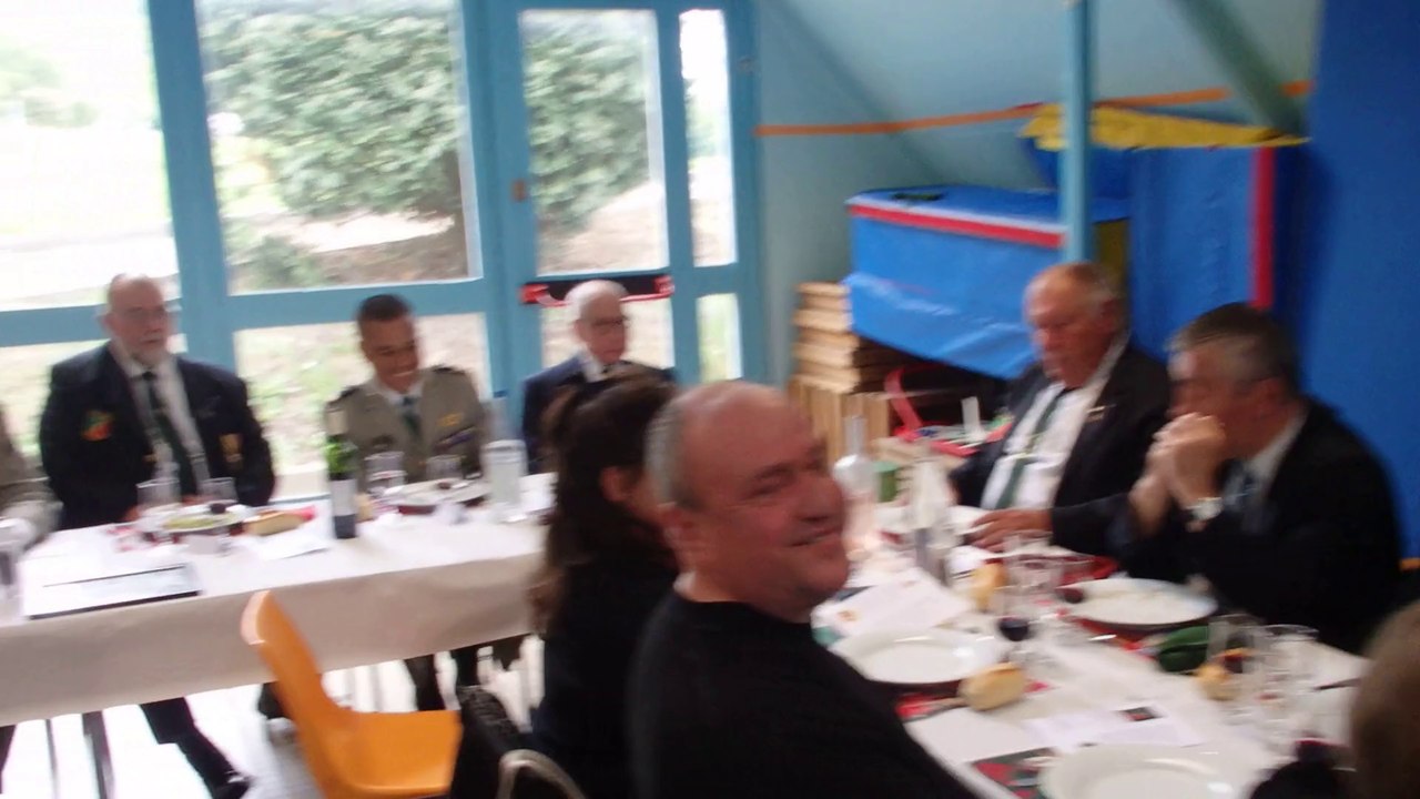 Contre les Viets