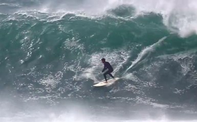Loose Screws - Surf Tow in