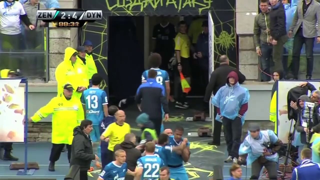 Dinamo v Zenit suspended as Zenit fans invade p...