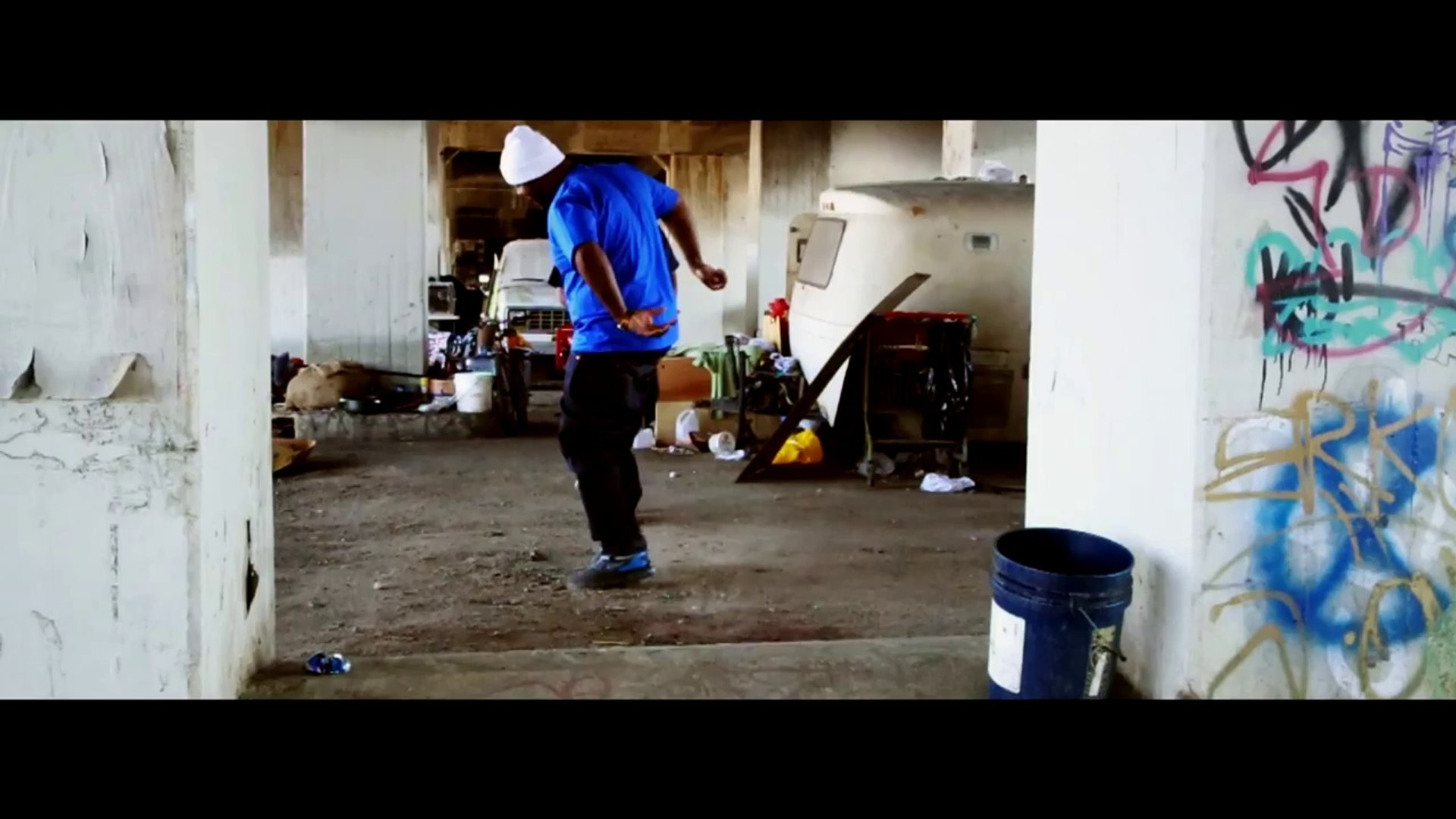 Young Giantz feat DJ Battlecat 