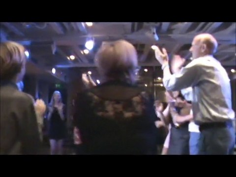 שירה בציבור רויטל טל-050-5382143 -שירה בציבור-שירה בציבור לאירועים-שירה בציבור לאירועים פרטיים-מנחה שירה בציבור-מנחה ערבי שירה בציבור-זמרת שירי ארץ ישראל-שירה בציבור לאירועים-