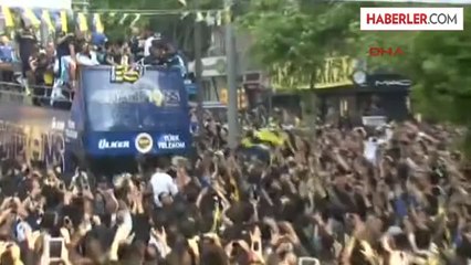 Fenerbahçe'nin Şampiyonluk Turu Başladı