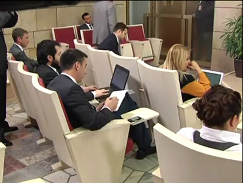 Özcan Yeniçeri, "Milli, Dini ve Ahlaki Kavramlar Örselenmektedir.."