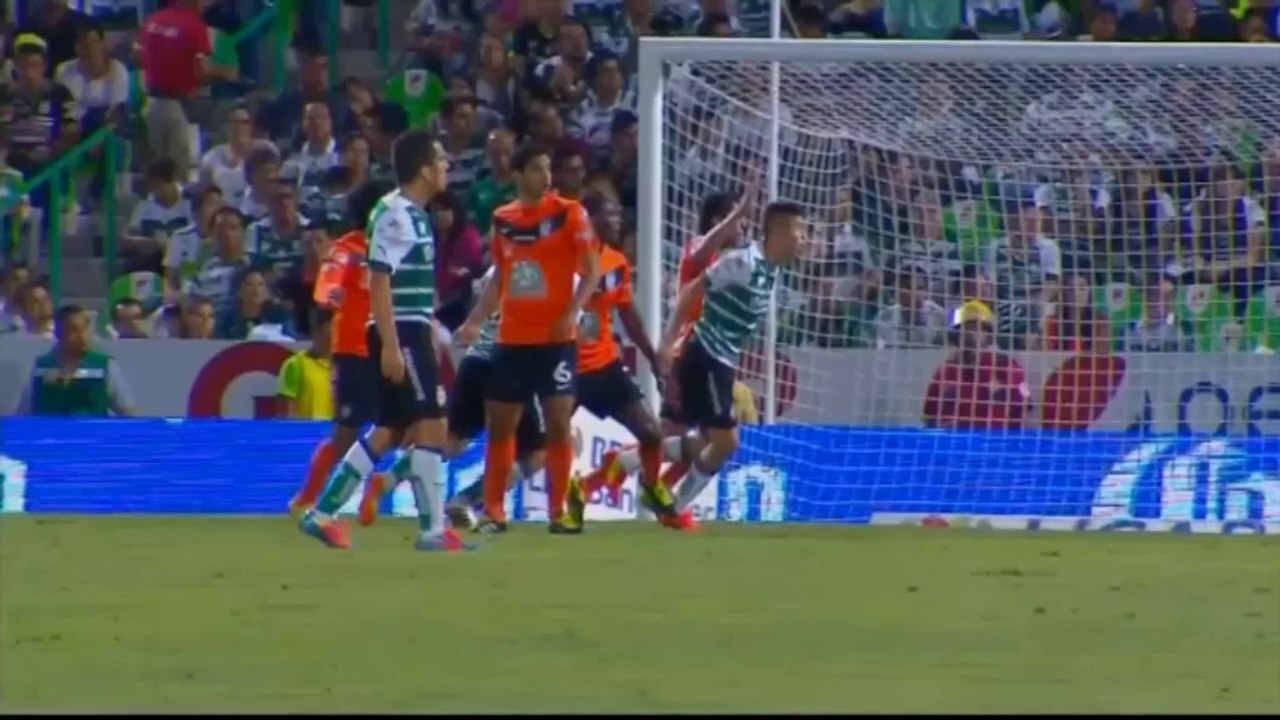 Liga MX: Torfestival mit Kung-Fu-Einlage