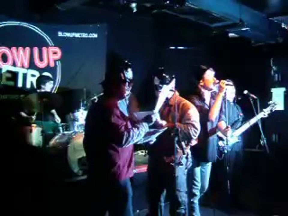 Martin Gordon - A Policemans Lot (live) March 2008