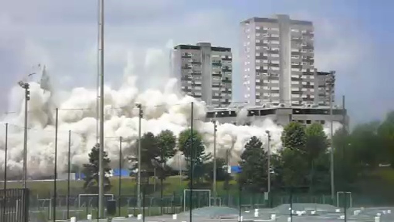 Démolition du bâtiment Fougères - Quartier Pierre Collinet - MEAUX