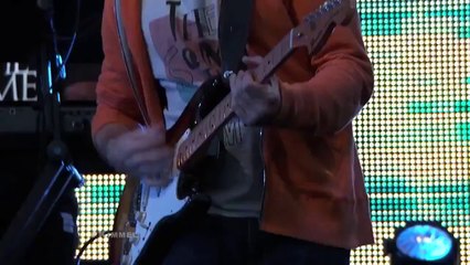 Pharrell Williams Performs "Get Lucky"