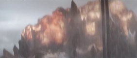 Godzilla (New Clip: Attack at Pacific Ocean Scene)