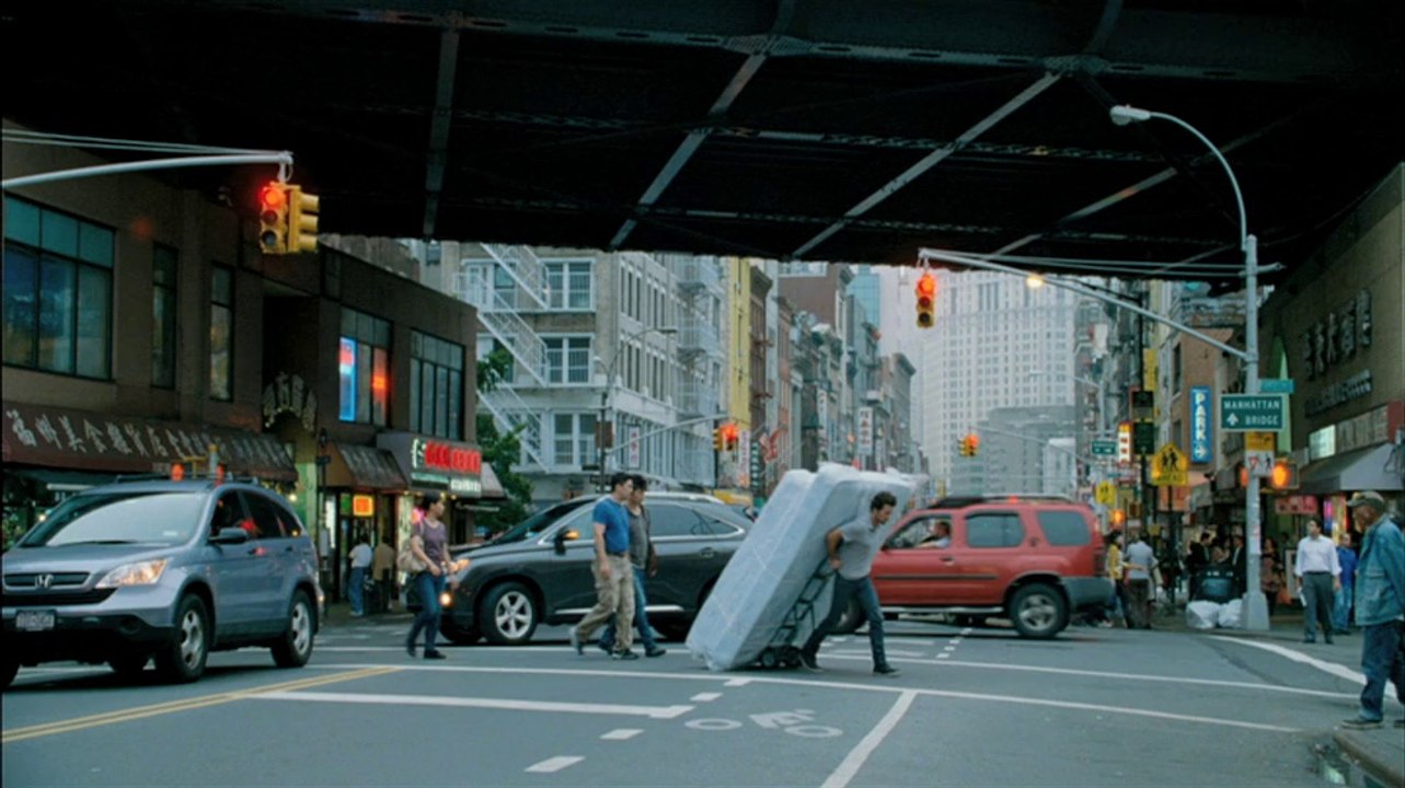 Nueva vida en Nueva York - Tráiler Español [480p]