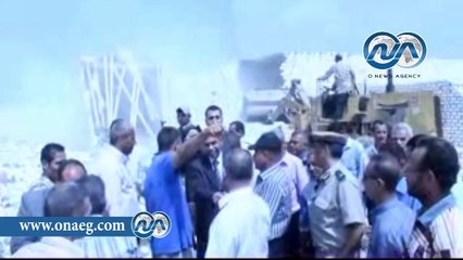 شاهد .. محافظ الفيوم يقوم بإزالة 21 حالة تعدى بالبناء بمنطقة اللاهون العسكرية
