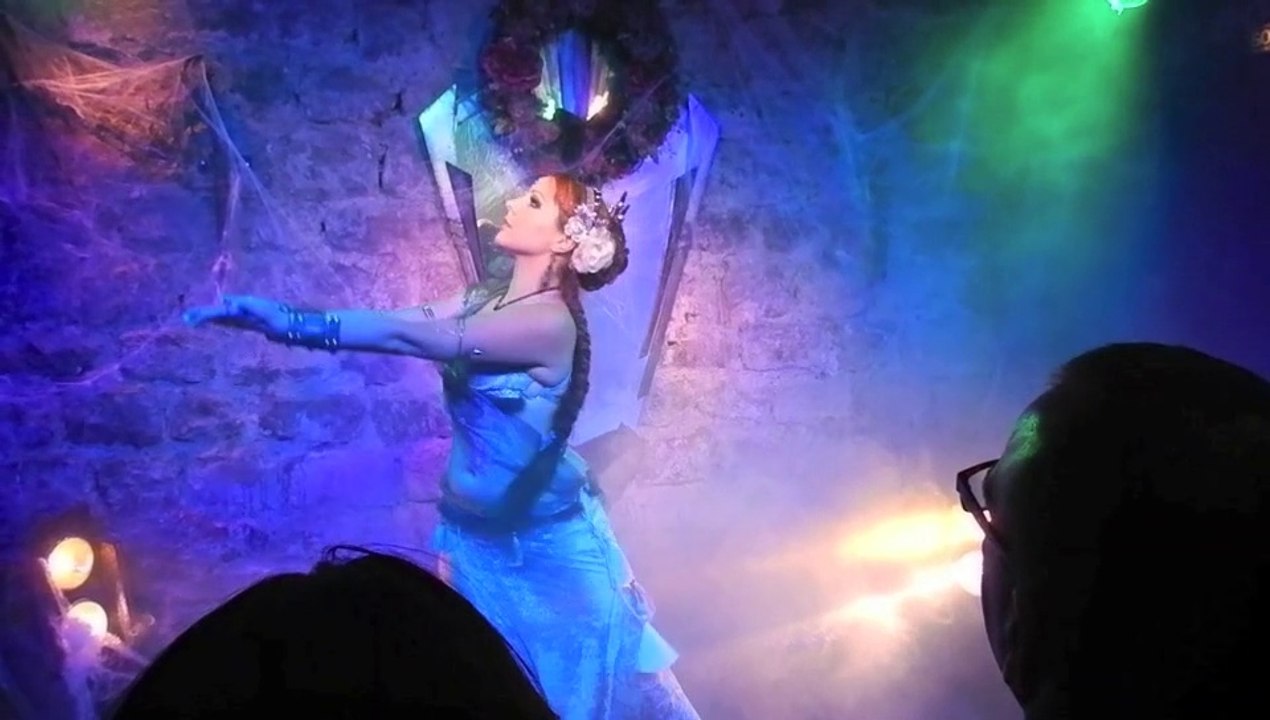 Indis - Indian Tribal Fusion Bellydance