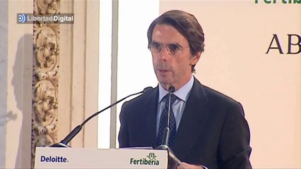 Aznar: "Estoy aquí por amistad con Cañete y compromiso con el PP"