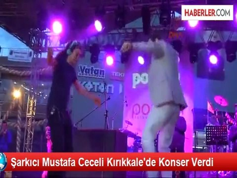 Şarkıcı Mustafa Ceceli Kırıkkale'de Konser Verdi