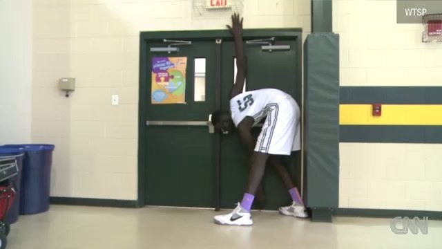Elhadji Tacko Fall, joueur de basketball de 2,26 mètres