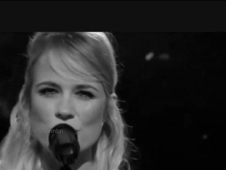Calm after the Storm (Greyscale) HQ / HD Ilse DeLange en Waylon