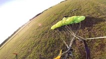 Skyscrapers looping ! - Paragliding