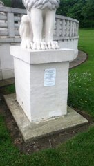 Lunch time visit to the peace pagoda :)