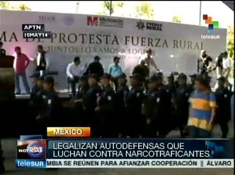 Legalizan a grupos de autodefensas en Michoacán, México