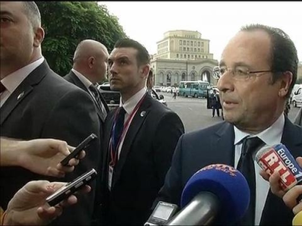 Boko Haram : François Hollande veut organiser "une riposte" - 12/05