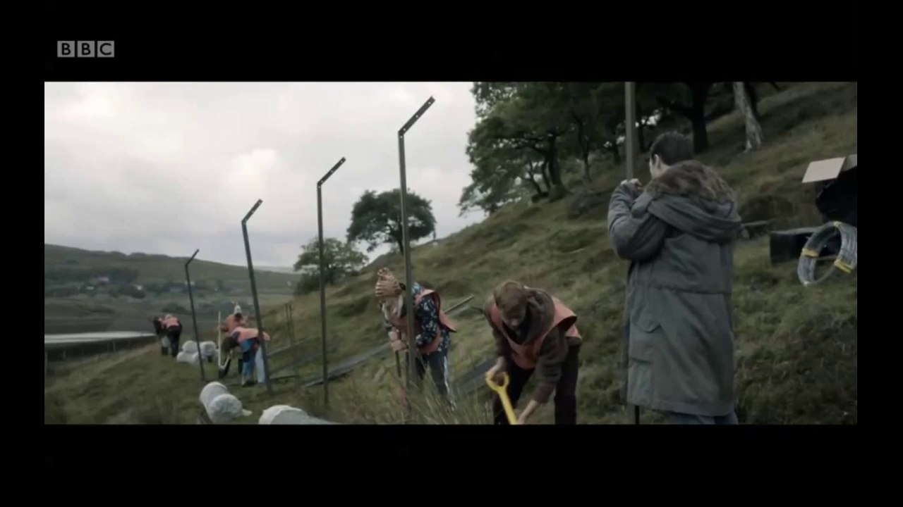 Simon Monroe/Emmett Scanlan: In The Flesh (S02E02)