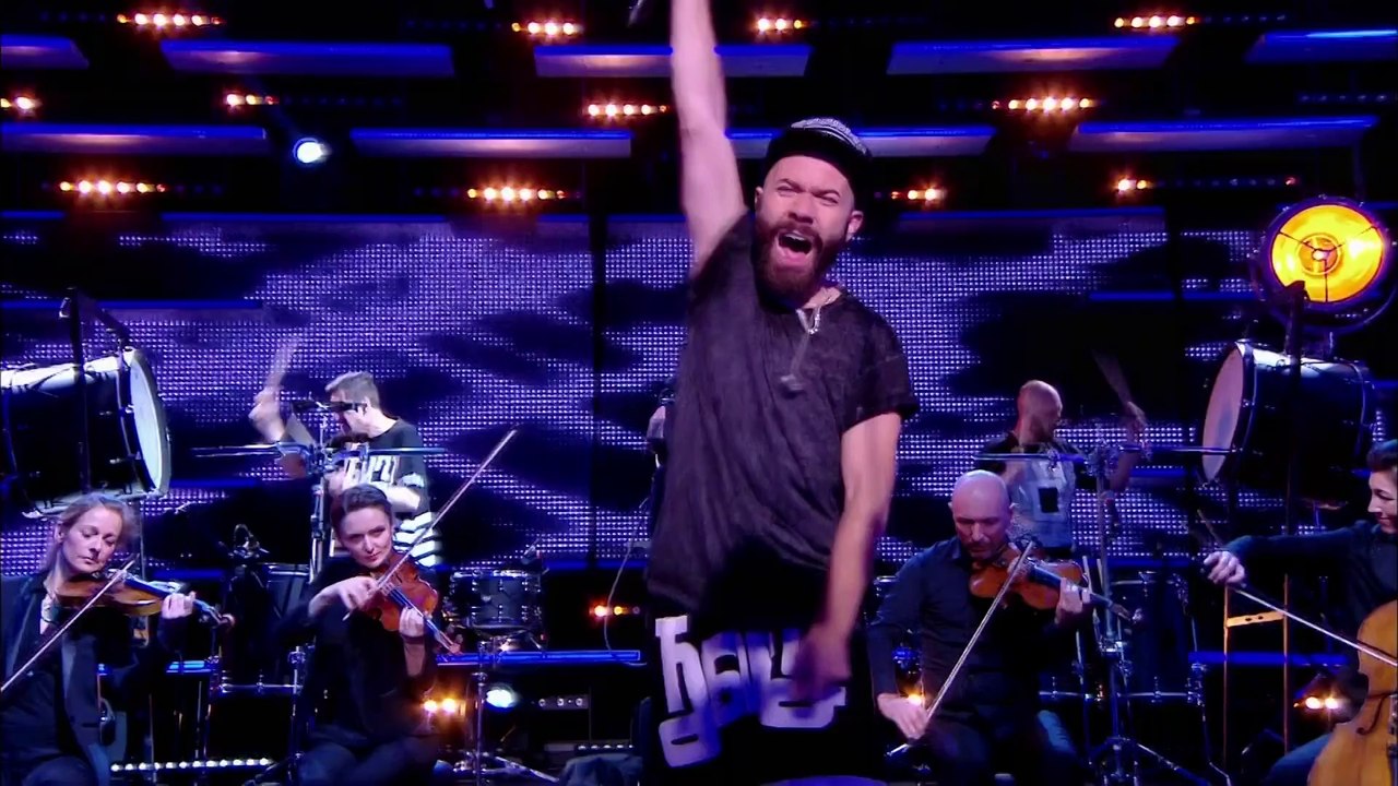 Woodkid - Run Boy Run (LE GRAND JOURNAL - Canal+ HD 2014 may13)