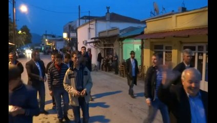 İsmet Kadı Yassıköy'de esnafı dolaştı