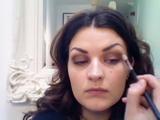 KIM KARDASHIAN MAKE-UP TUTORIAL