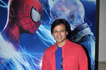 Vivek Oberoi copies Spider man