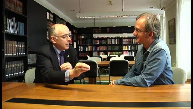 Tribuaren Berbak (Batua vs. Euskalkiak)