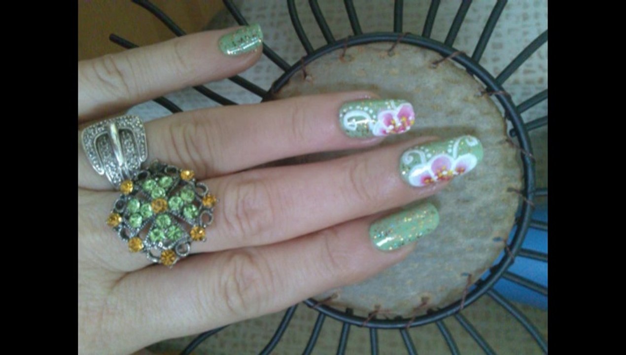 Tuto Nail Art : .-*One stoke fleur et arabesque*-.