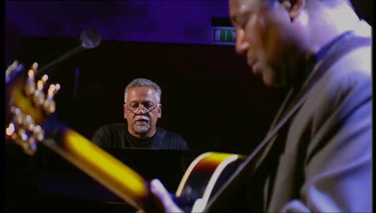 George Benson - Absolutely Live-01